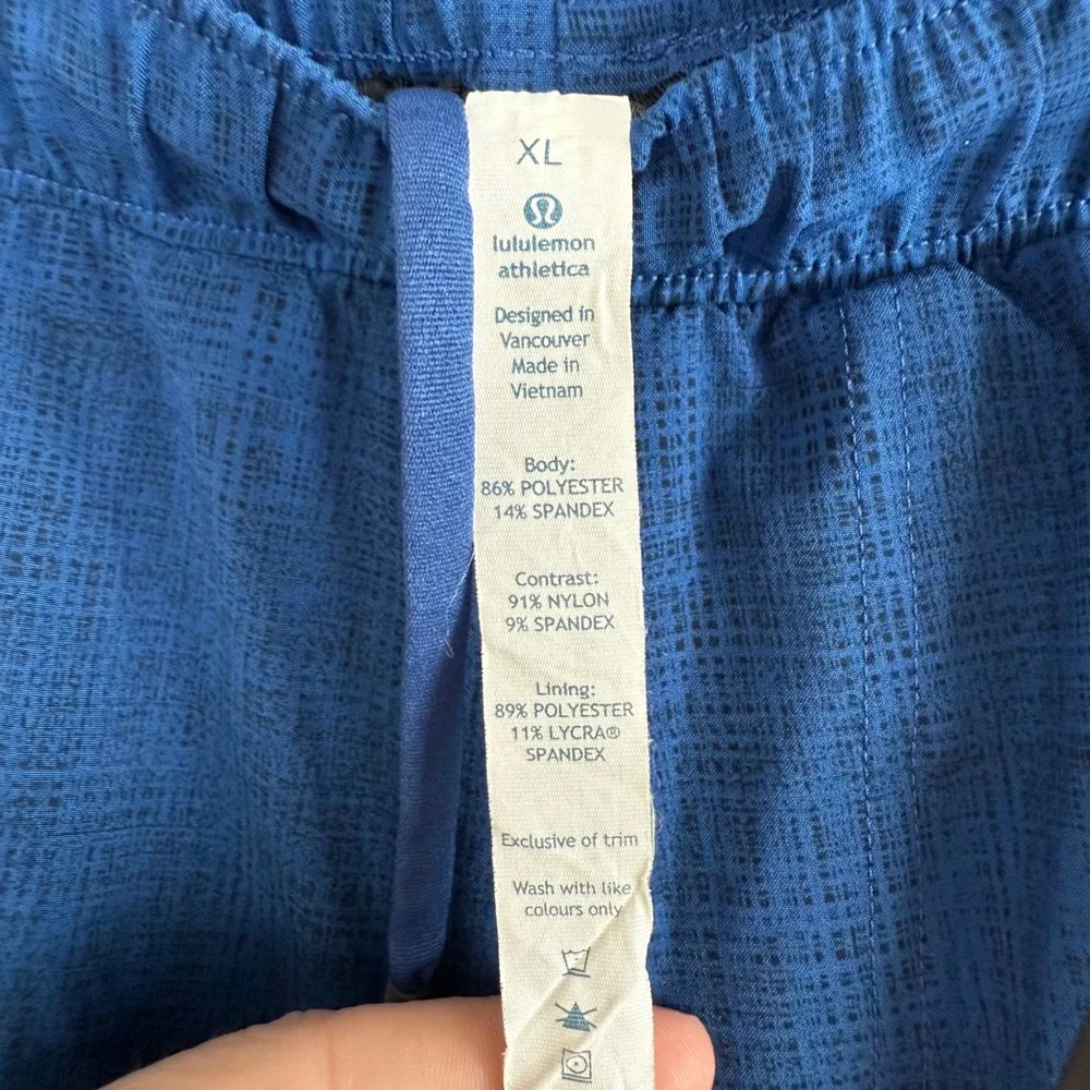 Lululemon‎ Surge Lined Shorts 7 Mens XL Blue Crosshatch Running Athletic Workout